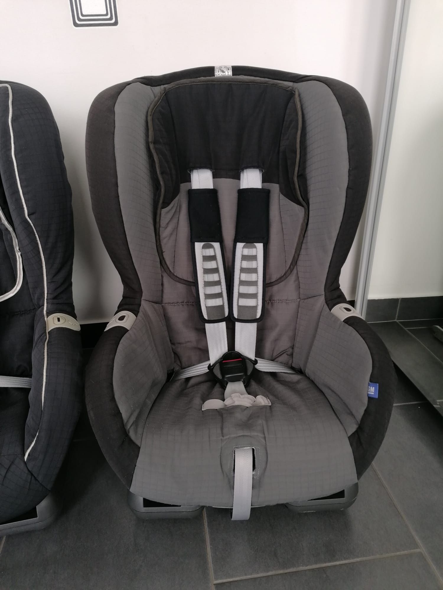 Scaun auto Britax Romer Duo Plus cu isofix pentru copii intre 9-18 kg