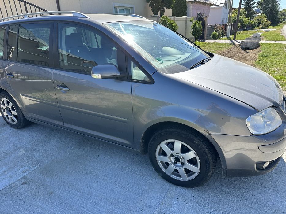 Usi Vw Touran 7 Locuri