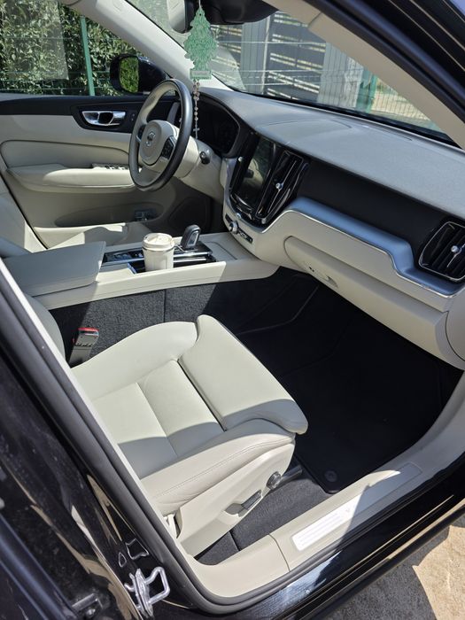 VOLVO XC 60 B4 2020 Mild Hybrid AWD Business Executive