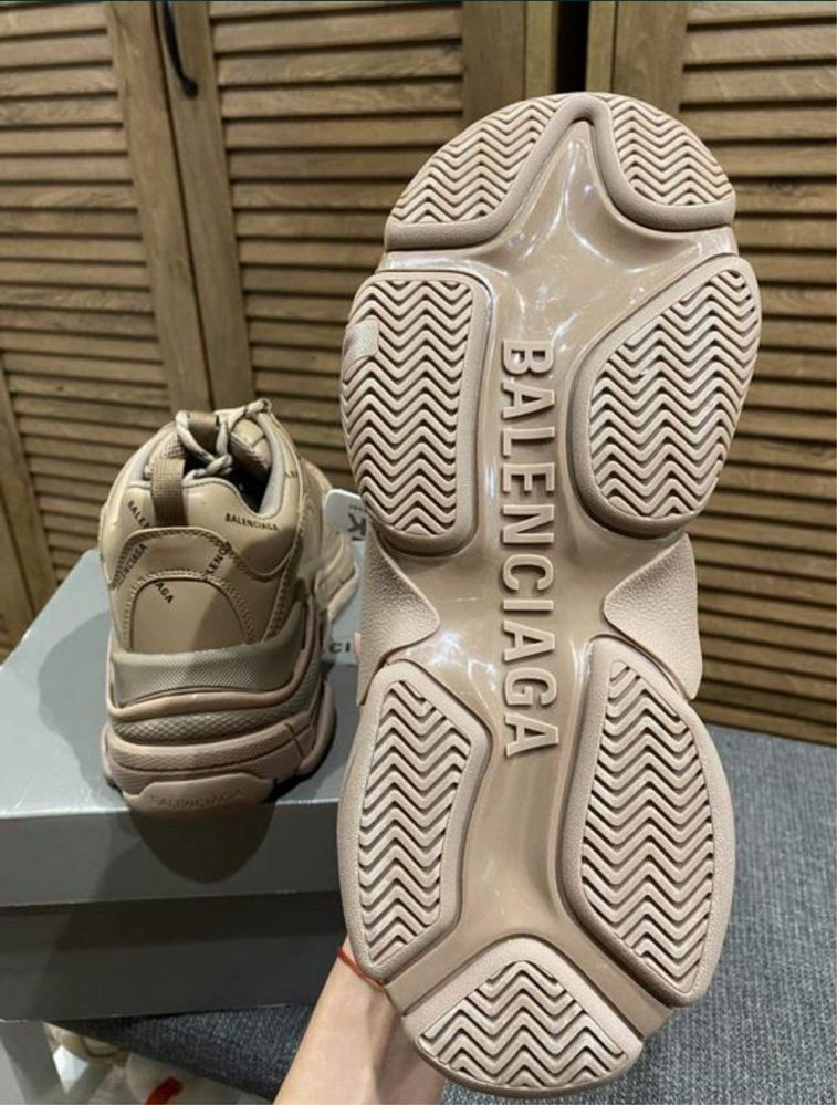maratonki Balenciaga TOP