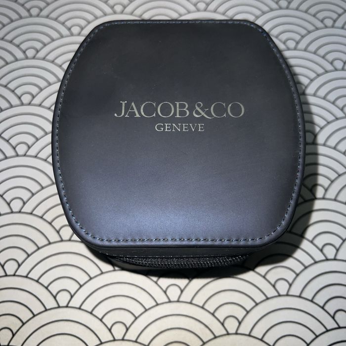 Переноска для часов Jacob&Co