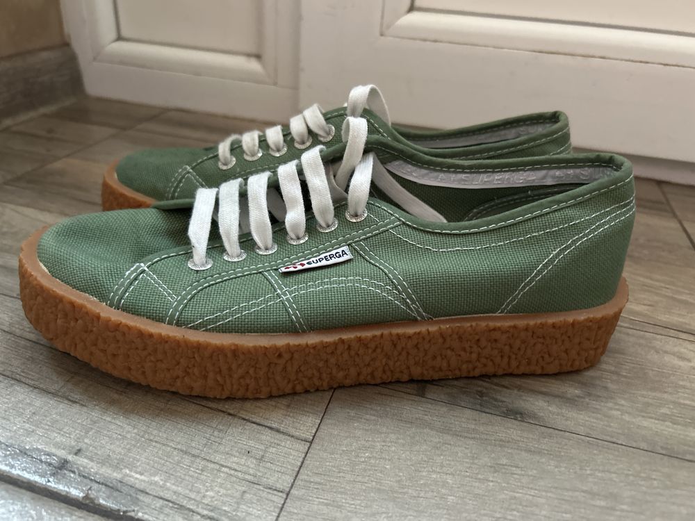 дамскш кецове superga