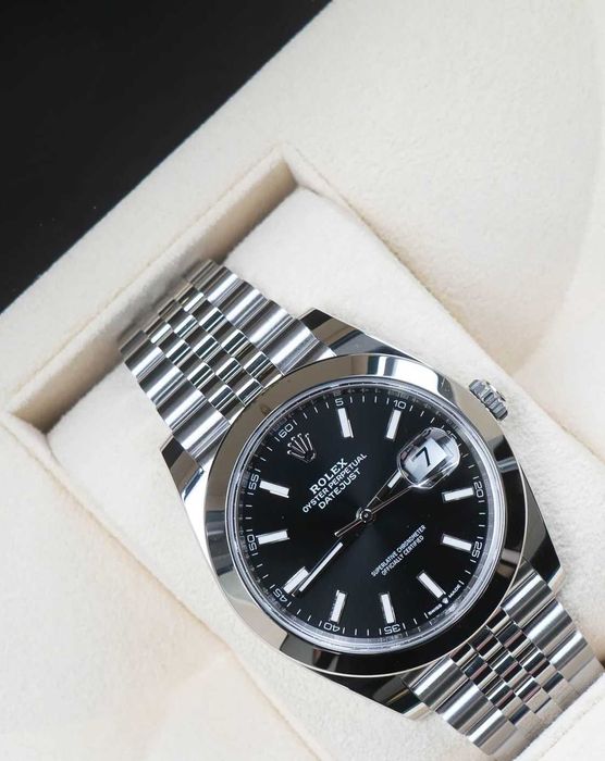 rolex datejust 41mm smooth сребристо