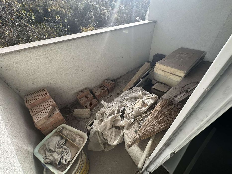 2стаен непреходен апартамент Перник кв Драгановец  в близост до център