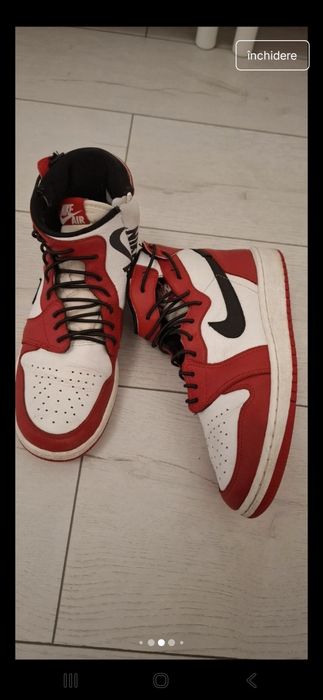 Adidasi nike jordan marimea 35 cu 22.5 cm