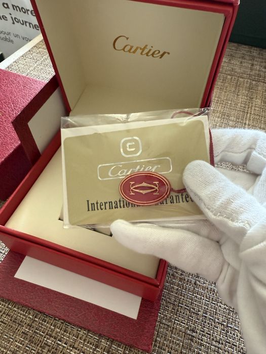 Часовник Cartier Картие