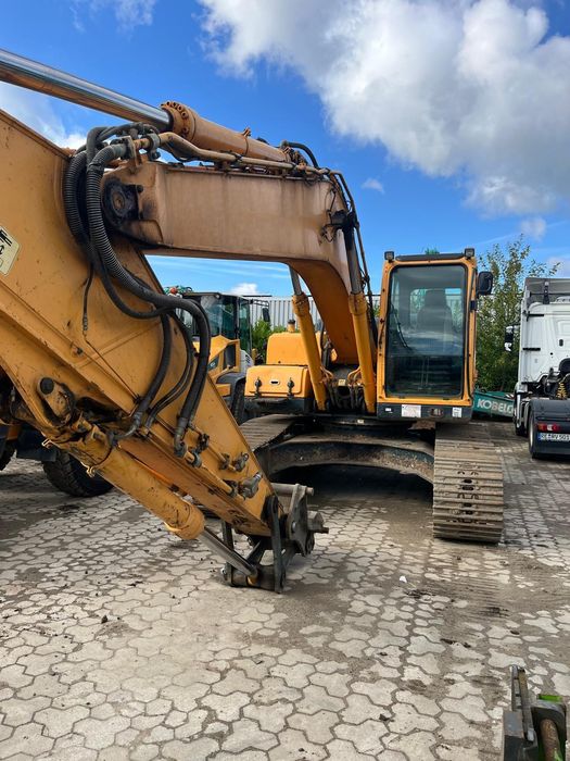 Excavator Hyundai robex  220