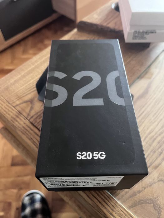 Samsung s20 cosmic gray