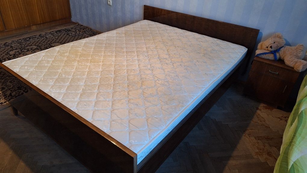 Спалня с матрак ТЕД