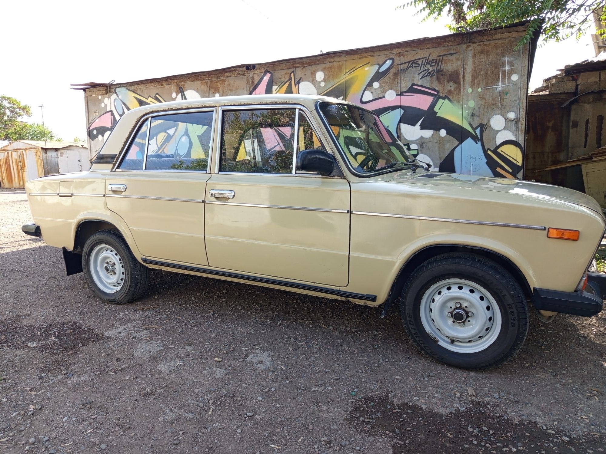 Продается автомобиль Ваз21063