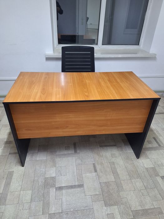 Срочно Распродажа! Стол письменный!