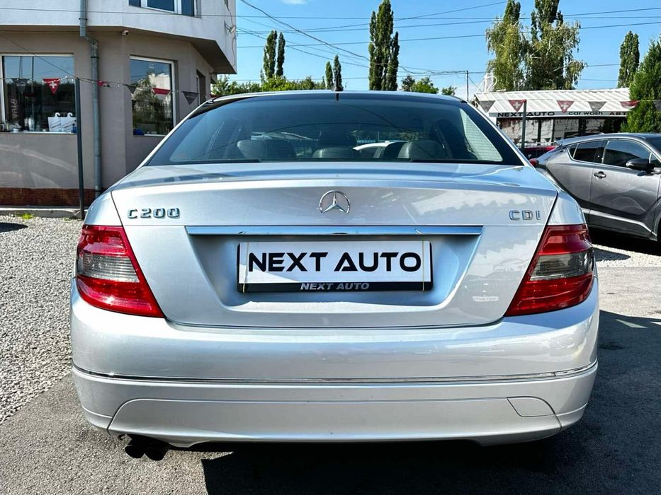 Mercedes C 200 CDI 2.2 Diesel • Ръчни скорости • Отлично състояние