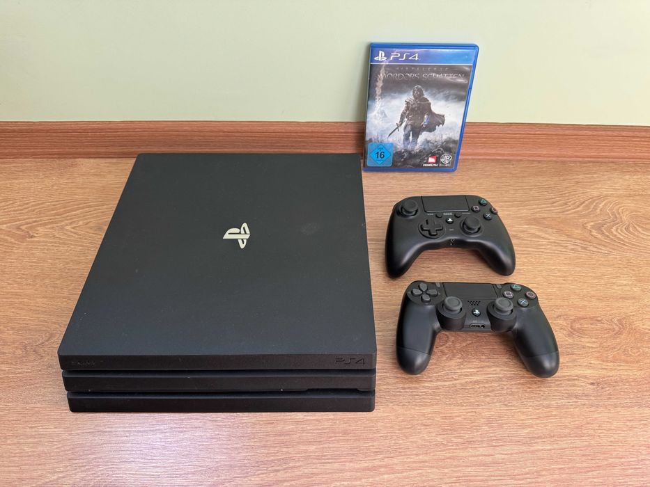 PS4 pro  1TB CUH7216B /FW 12.02 /2 жойстика + 1 игра