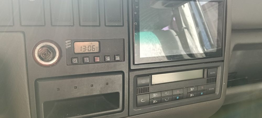 Vând Volkswagen T4 Caravel