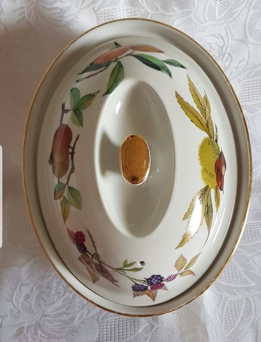 Supieră din portelan