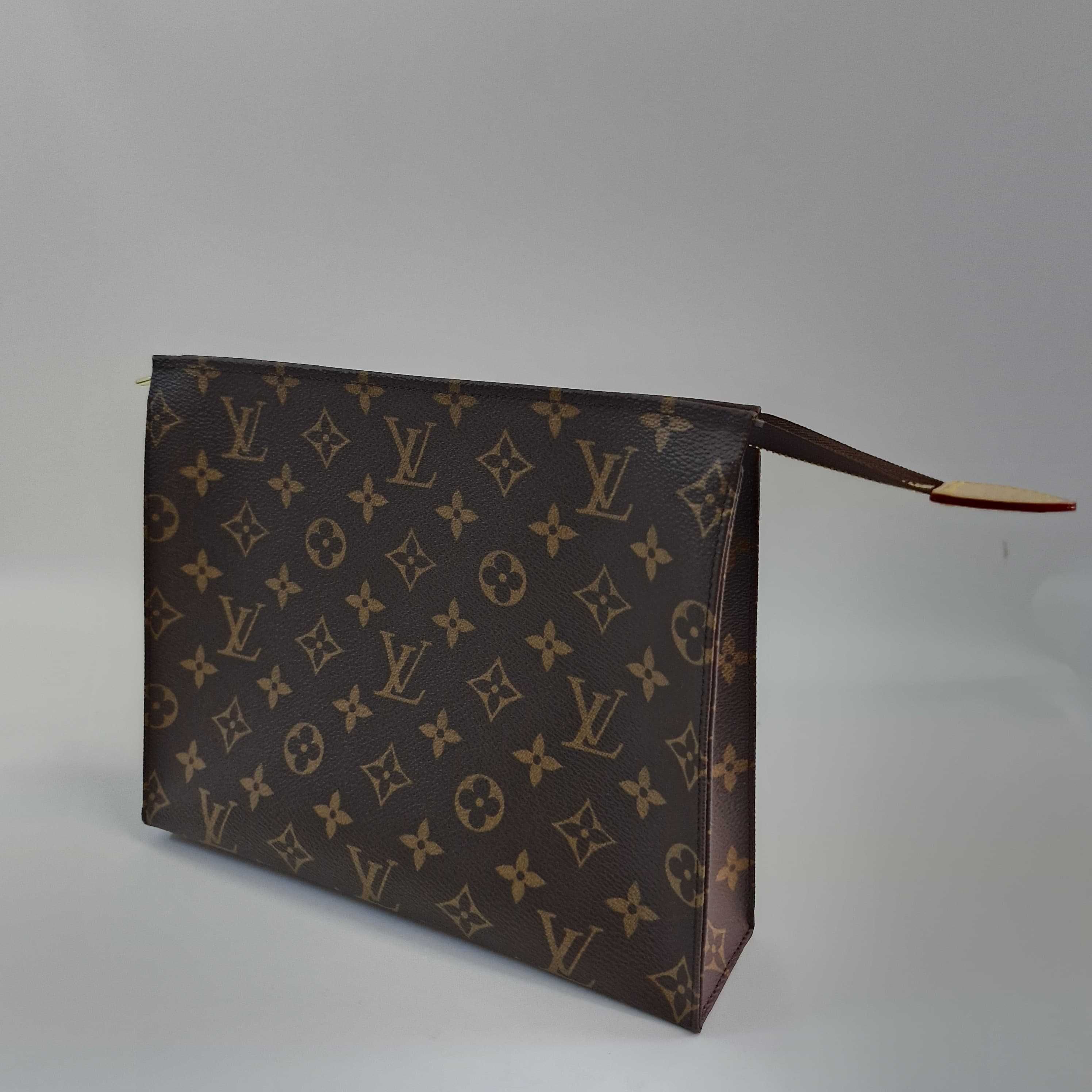 Liquid Money vinde - Geanta Louis Vuitton Toiletry Pouch -2023 Edition