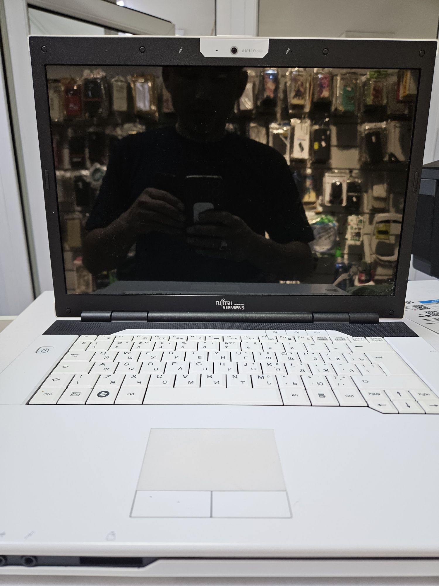 Fujitsu Siemens amilo