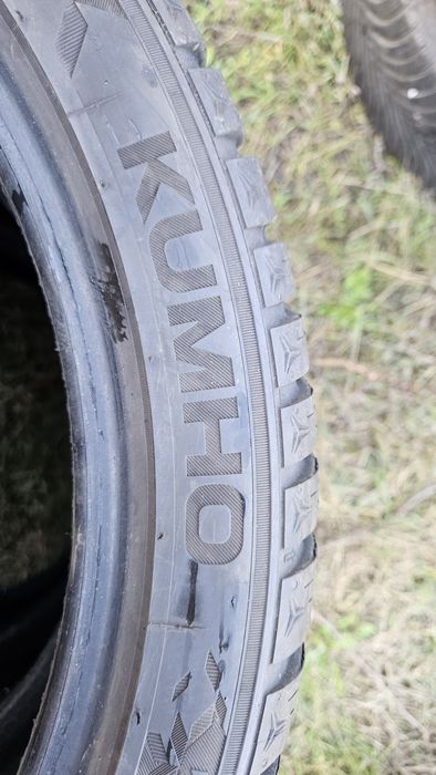 4бр гуми 225 40 18 дот 22 кумхо