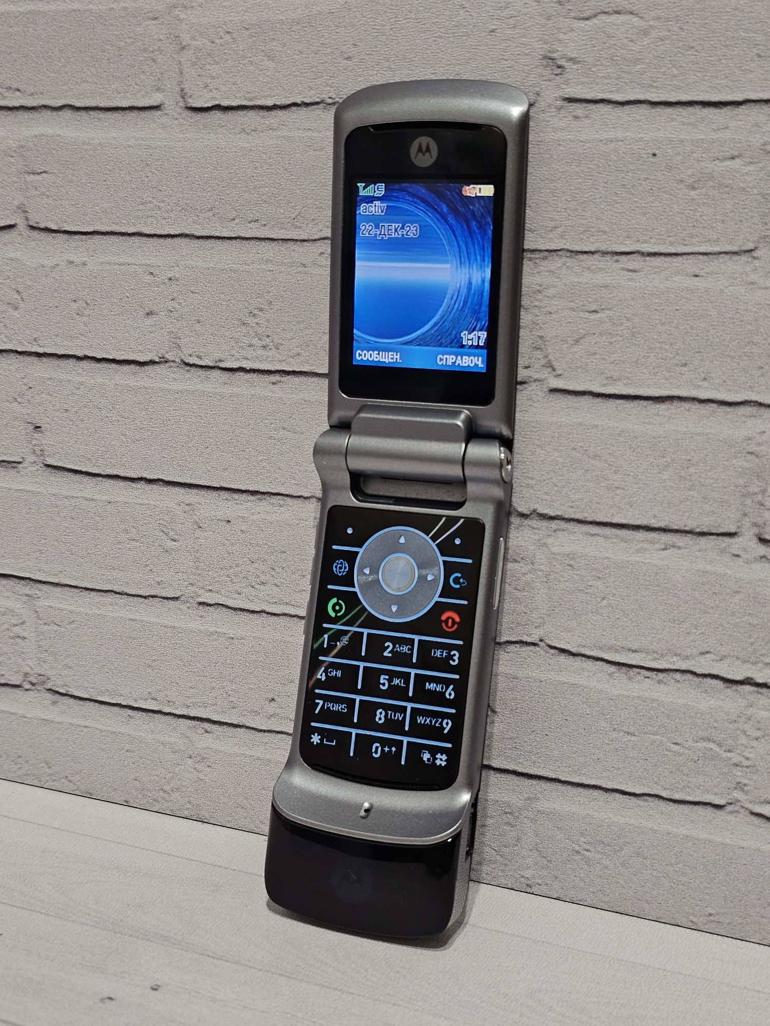 ретро Motorola KRZR K1