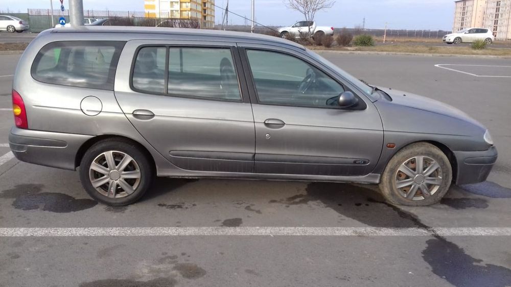 Dezmembrari  Renault MEGANE 1  1995  > 2006 1.9 dCi Motorina