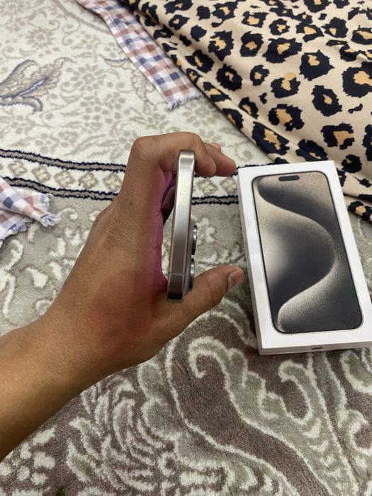 Iphone 15 pro max 256gb idealniy