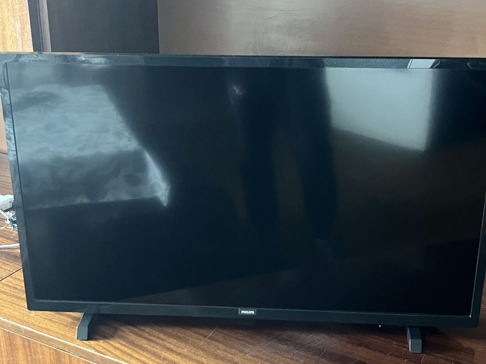 Телевизор philips 32 инча спешно