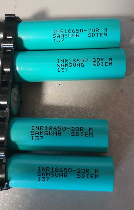 20 Acumulatori Samsung 18650 LI-ION 2000mA, descarcare 22A, NOI - set