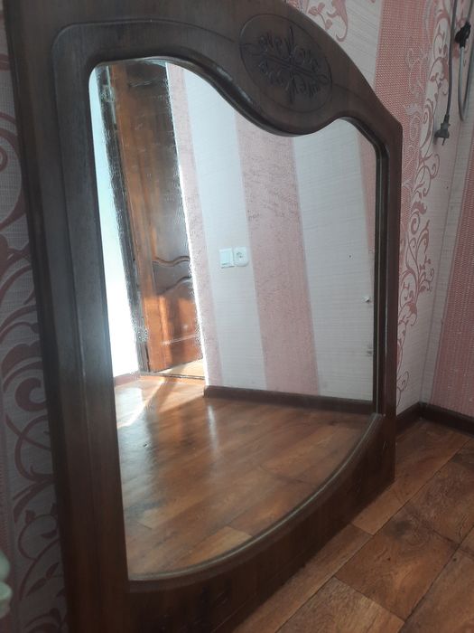 Зеркало настенный