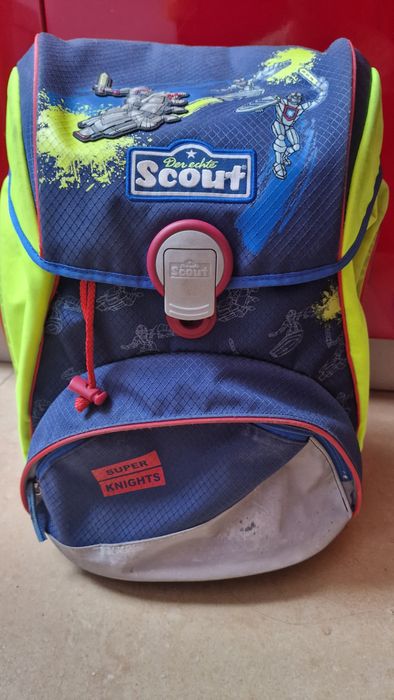 Set ghiozdan reglabil SCOUT pt clasele 0-4