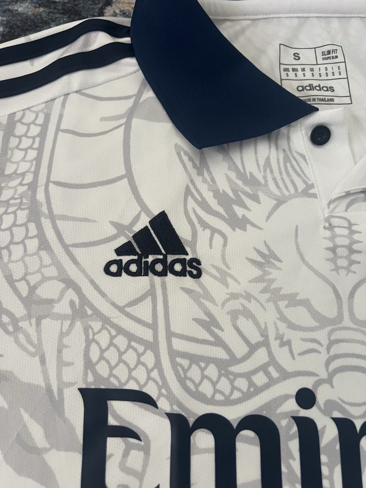 Футболна тениска на adidas, Real Madrid, размер S