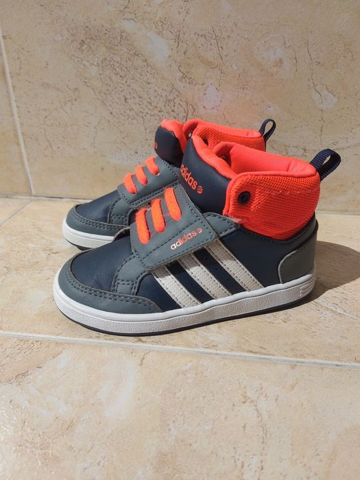 Adidas -  готини детски маратонки
