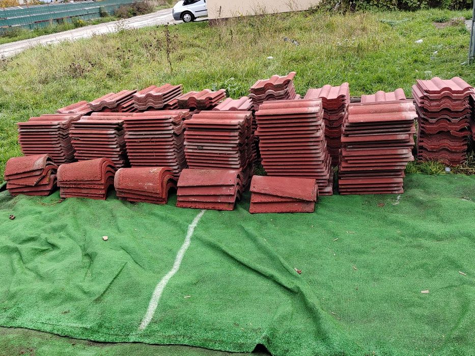 Vând tigla ceramica folosita