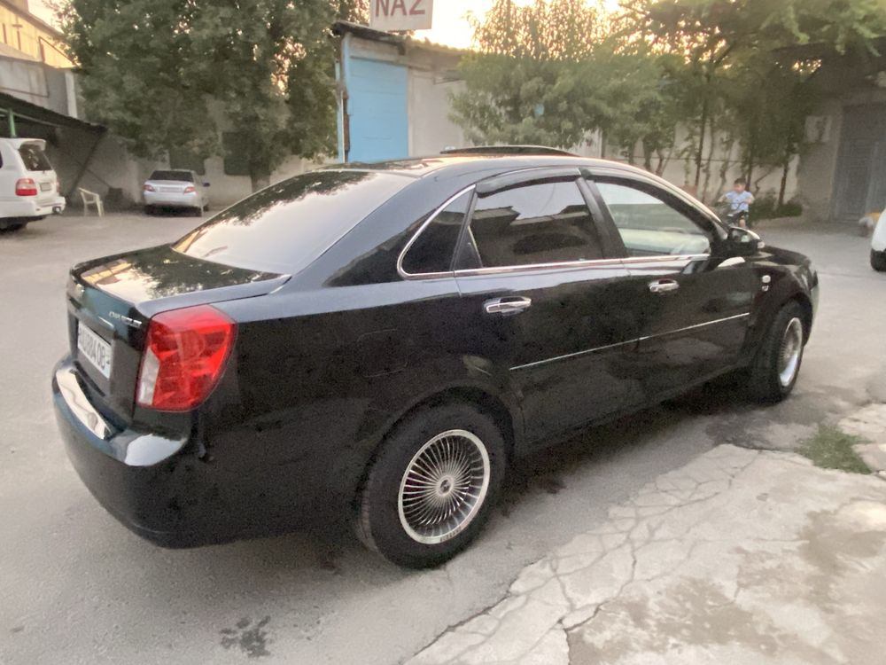 Lacetti 1.8 2010
