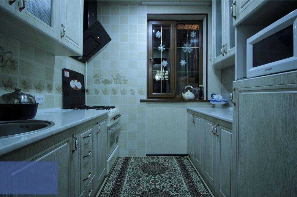 Срочно продается 3/1/4 Юнус Обод Бодомзор метро 77 серия есть подвал