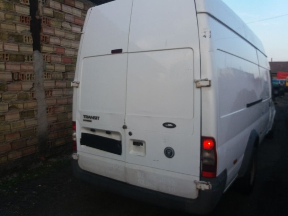 Ford Transit 2.4d 140к.с 6 скорости 2008 година