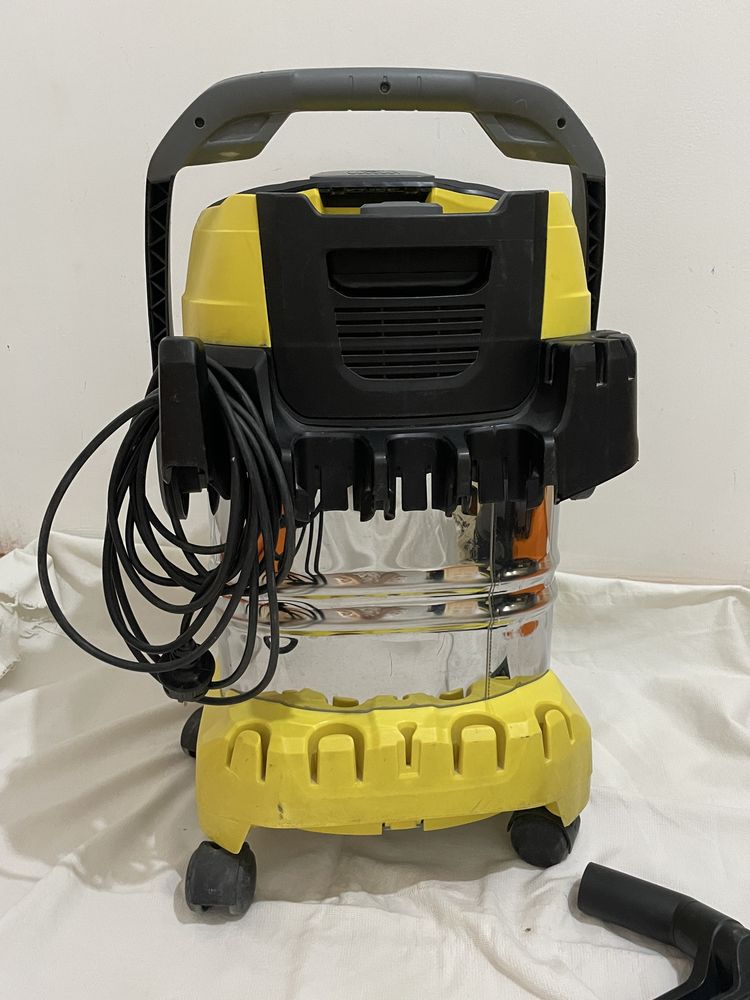 Пылесос Karcher WD 3 Premium желтый