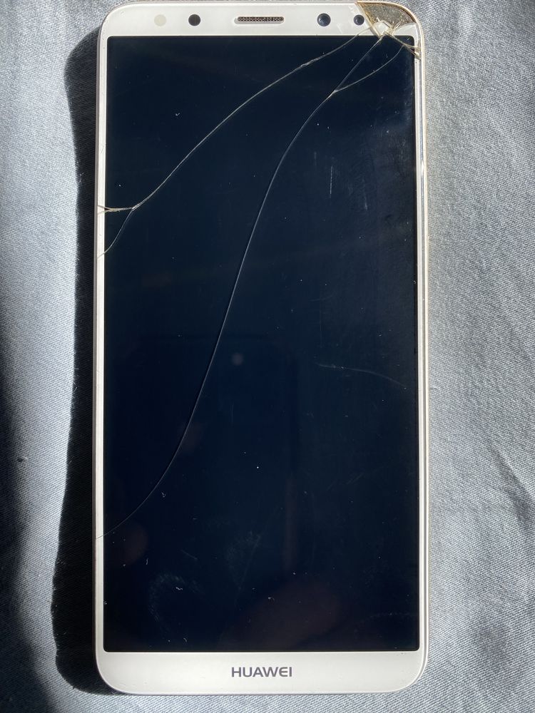 Смартфон HUAWEI Mate 10 Lite