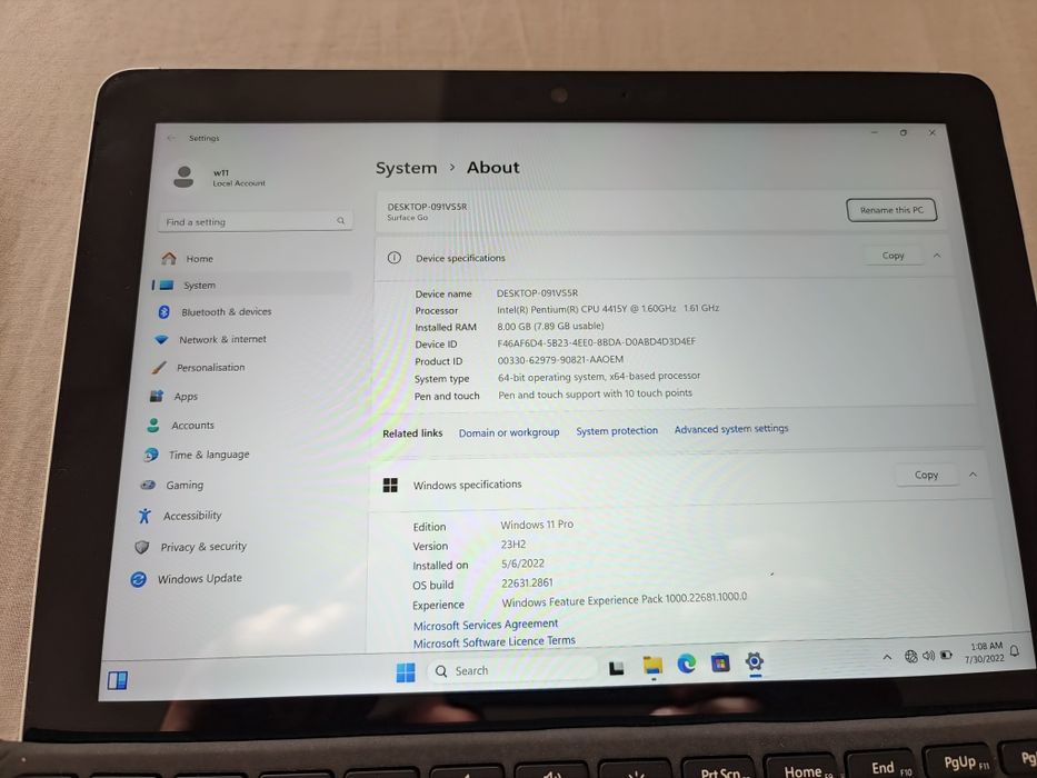 Microsoft surface go, 128gb, 8gb ram, intel 4415y, tastatura originala