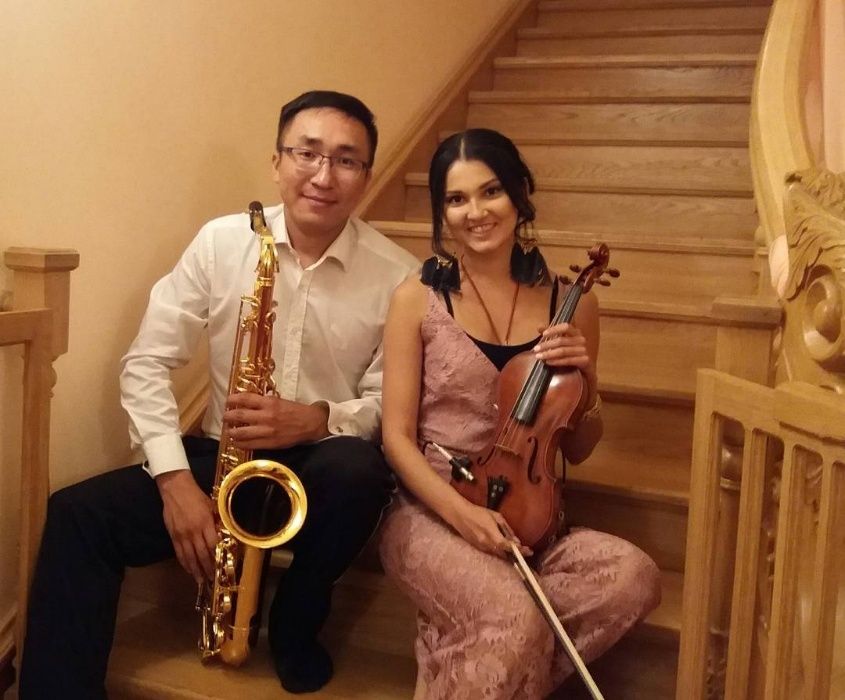 Скрипка и саксофон в Алматы на праздник. Саксофон и скрипка в Алматы