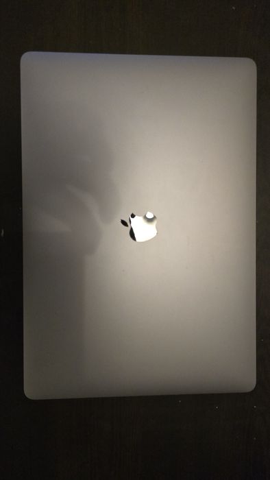 Macbook pro 15 Core i7 16gb 2019