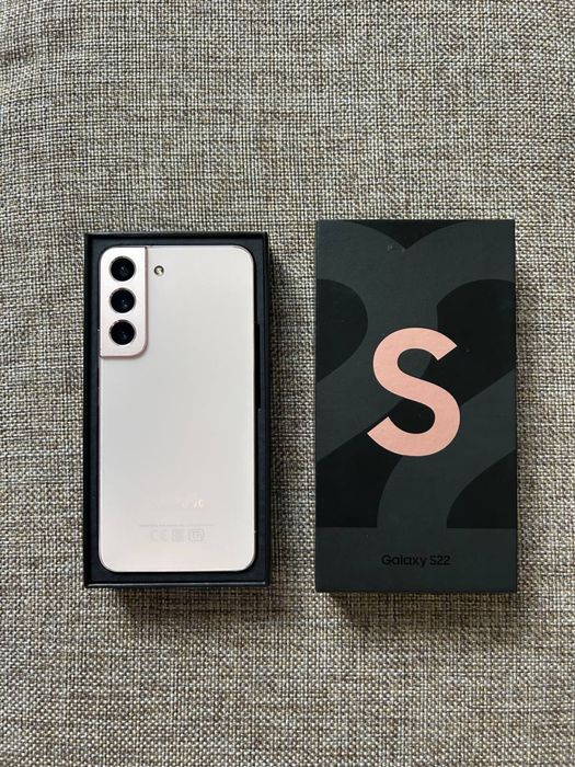 SAMSUNG S22 8/256 GB в отличном состоянии, без минусов