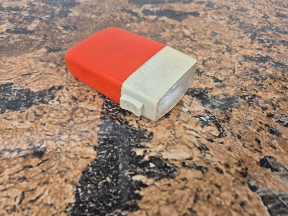 Vând lanterna Elba fabricata in Romania in perioda Socialista
MODEL RP