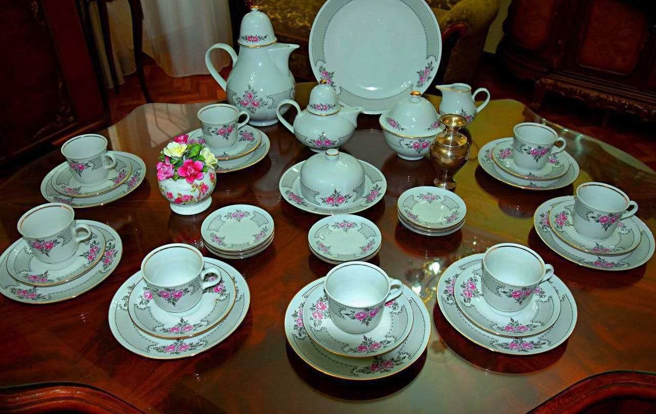 Шикарный старинный немецкий фарфоровый сервиз "Ильменау".