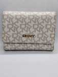 DKNY Оригинално портмоне