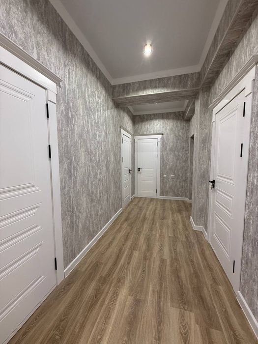 Уй сотилади 5-микрораён мелодия тарафда