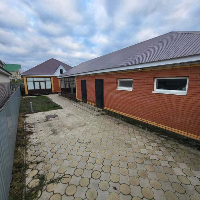 Продам дом в районе Старого Аэропорта, ул. Едил, заезд с Московской