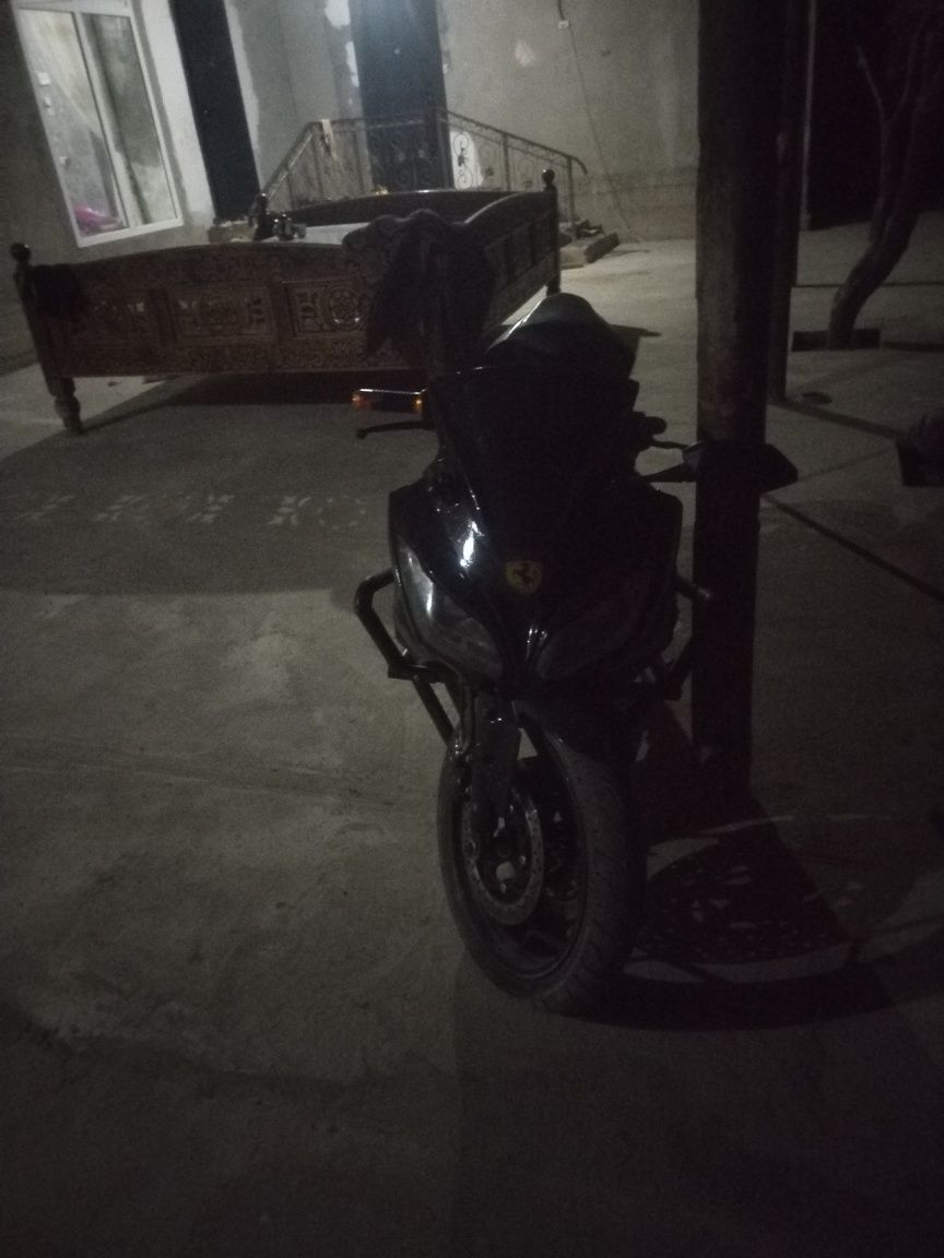 Elektro bike yamaha r3 3000watli mator