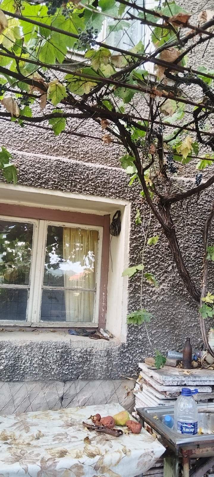 Къща в гр Перник кв Варош