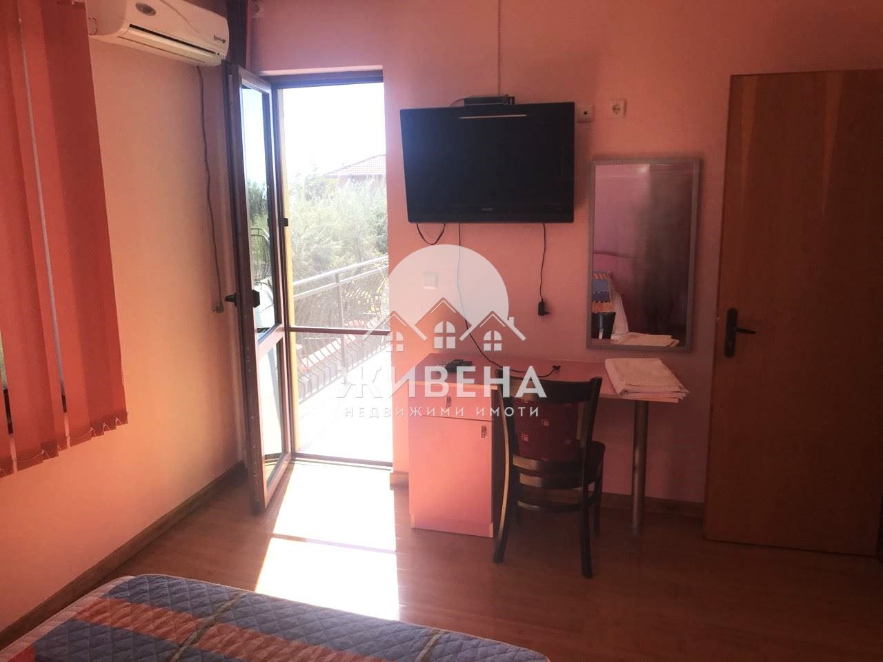 Продава се Къща в с. Топола, Област Добрич - 196 кв.м за 970 €/кв.м - Снимка #9