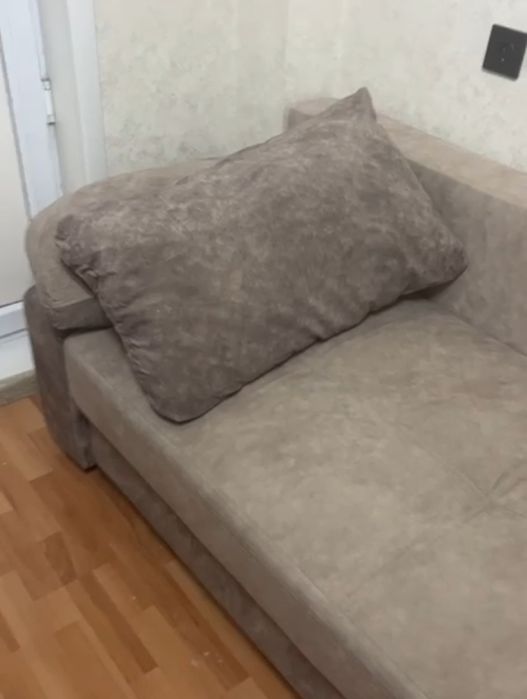 Диван в идеальном состоянии! Почти новый!